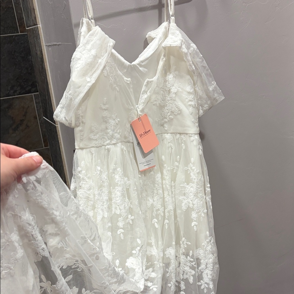 JJs House White Lace Mini Dress - Picture 5 of 6